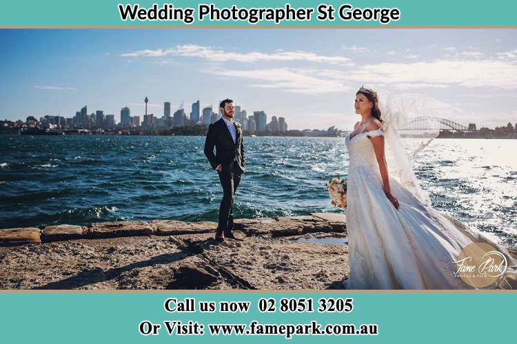 Do wedding photographers give all photos